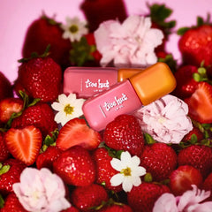 Tree Hut Hydrating Lip Oil, Strawberry, 0.11 Fl Oz | Sheer Pink Glossy Lip Oil, Non-Sticky Moisturizing Formula for Smooth, Kissable Lips